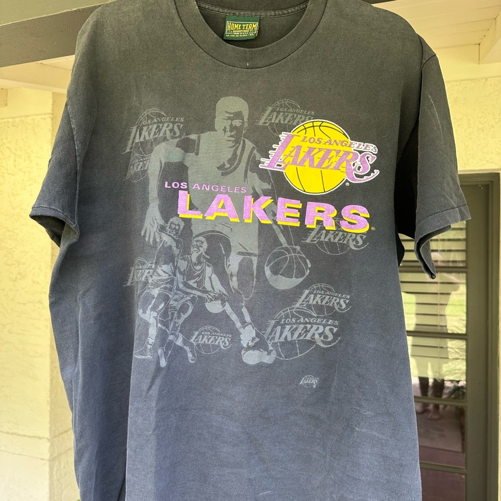 Vintage Single Stitch Los Angeles Lakers Graphic T-Shirt